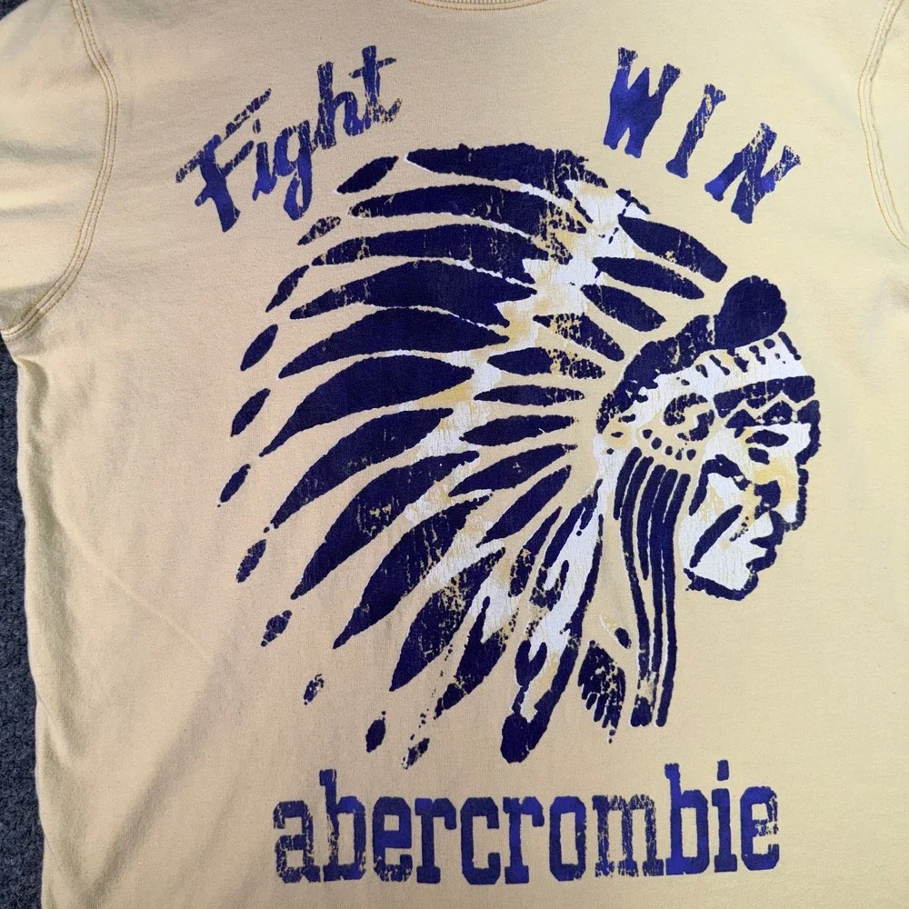 Abercrombie & Fitch T-Shirt Men XL Yellow Fight WIN Headdress Indian Vintage Y2K
